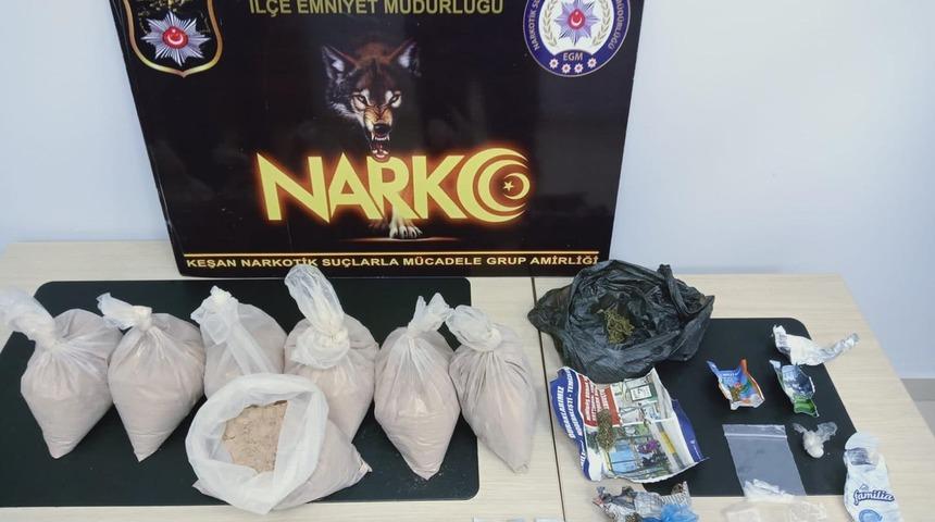 Edirne'de uyuşturucu operasyonunda 2 zanlı yakalandı