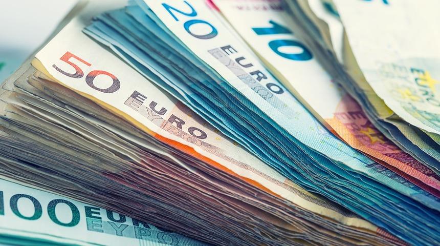 “Jumbo faiz artırımı da kurtaramaz” Euro için endişe veren açıklama 