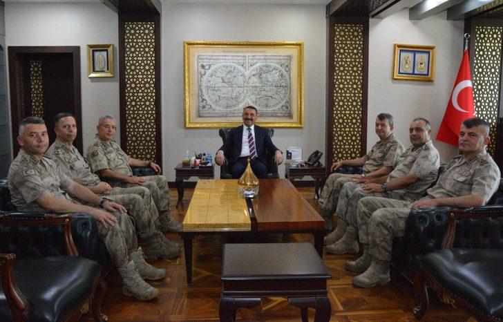 Jandarma Genel Komutan Yardımcısı Kurtoğlu'ndan Siirt Valisi Hacıbektaşoğlu'na ziyaret G3