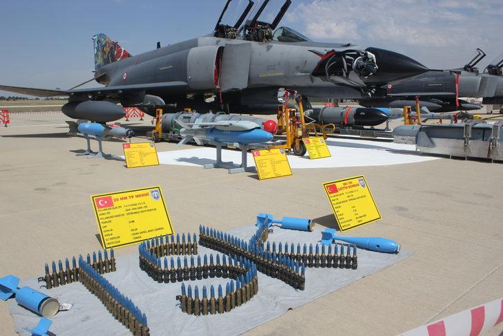 Afyonkarahisar'da Anadolu Ajansı Zaferin Askeri Mehmetçik Fotoğraf Sergisi açıldı G3