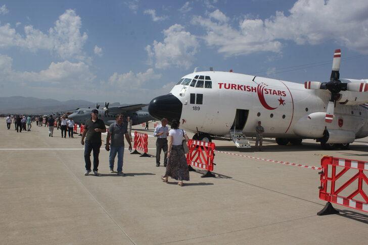 Afyonkarahisar'da Anadolu Ajansı Zaferin Askeri Mehmetçik Fotoğraf Sergisi açıldı G4