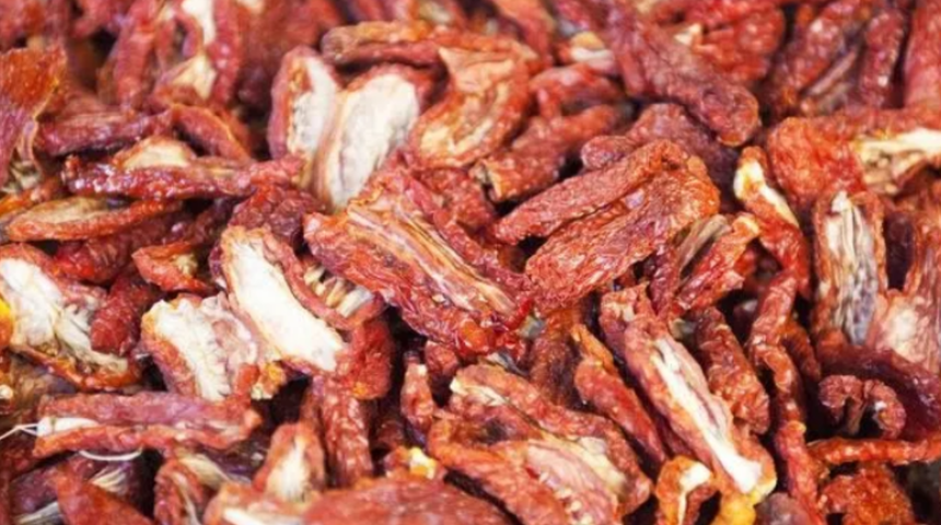  Et yemeklerine çok yakışıyor: Evde kurutulmuş domates yapımı, evde domates nasıl kurutulur?