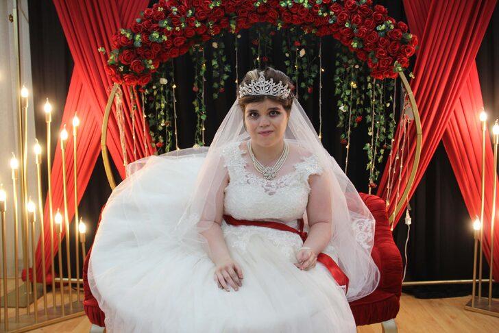 Kütahya'da otizmli genç kız için temsili düğün yapıldı G4