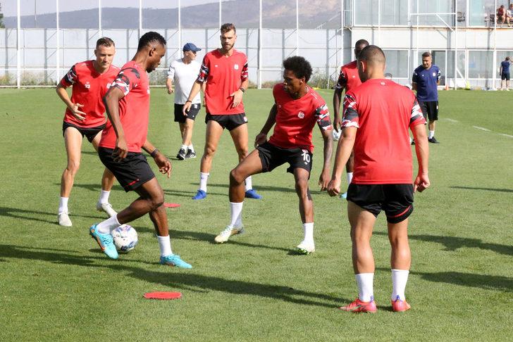 Demir Grup Sivasspor, Malmö maçının hazırlıklarını tamamladı G2