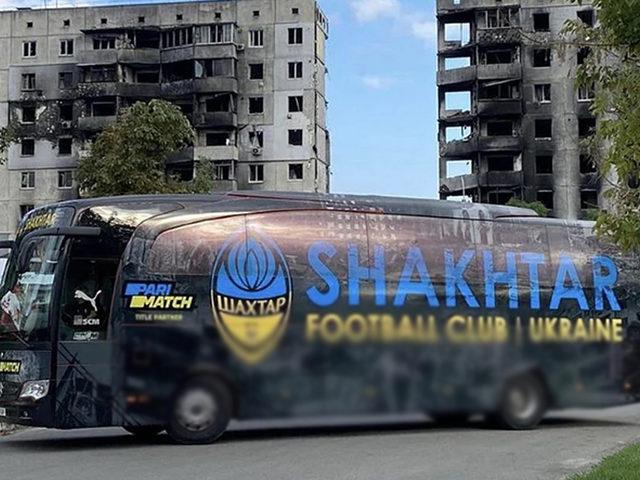 Dünya, S. Donetsk'in otobüsünü konuşuyor!