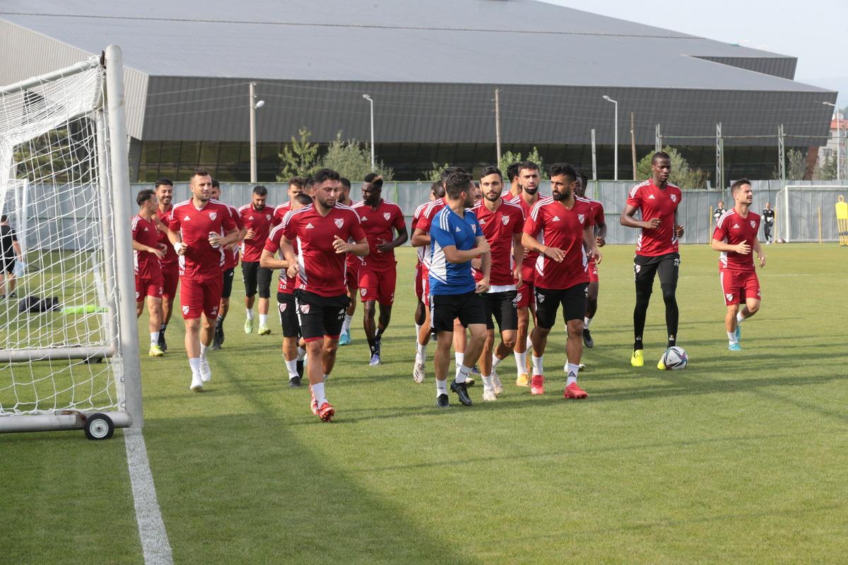 Boluspor'da Altınordu ma&ccedil;ının hazırlıkları s&uuml;r&uuml;yor