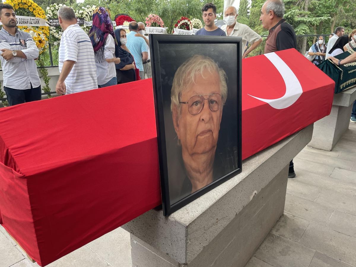 Prof. Dr. Adnan &Ccedil;oker son yolculuğuna uğurlandı