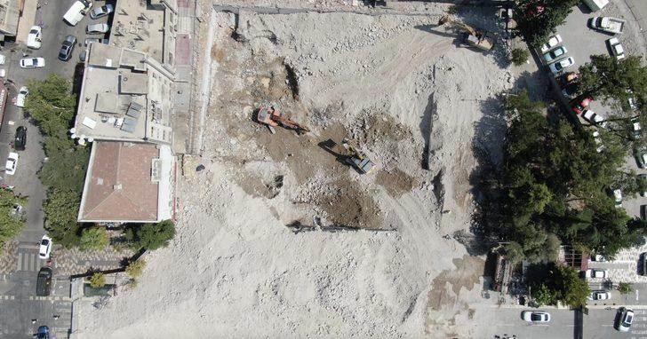 "Dünyanın en saçma binası"nın yıkımını tamamlayamayan firmaya para cezası G1