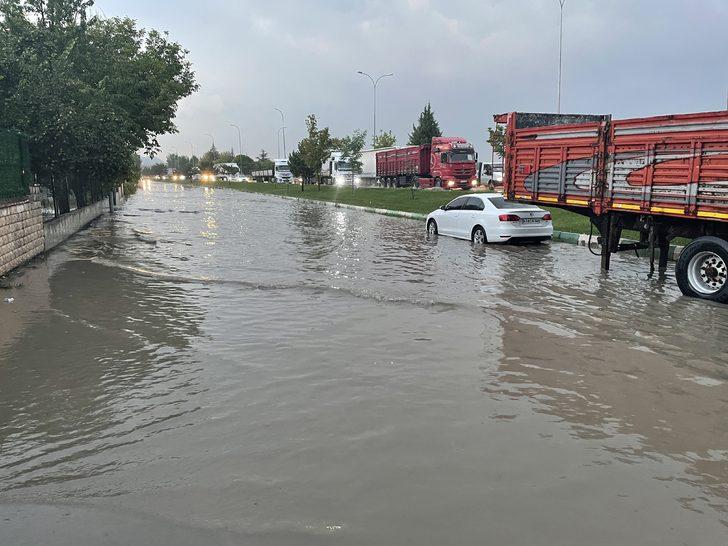 Kütahya'da sağanak etkili oldu G2