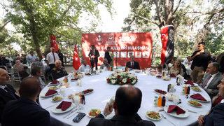 Milli Savunma Bakanı Akar, Konya'da şehit aileleri ve gazilerle bir araya geldi: