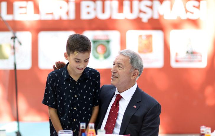 Milli Savunma Bakanı Akar, Konya'da şehit aileleri ve gazilerle bir araya geldi: G4