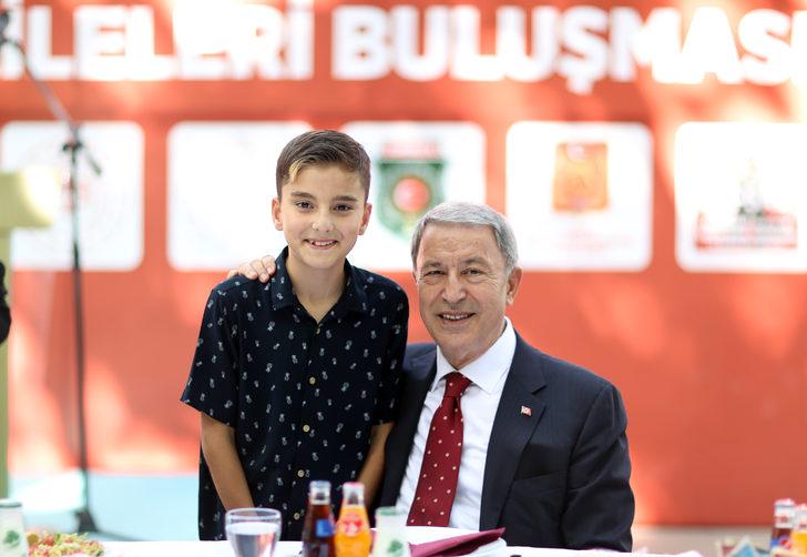 Milli Savunma Bakanı Akar, Konya'da şehit aileleri ve gazilerle bir araya geldi: G5