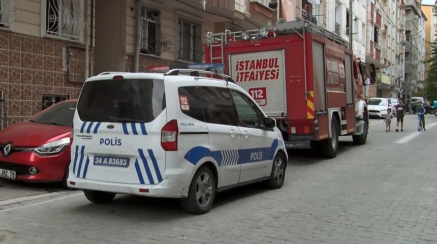 Kötü koku gelen evden ceset çıktı! Ekipler harekete geçti