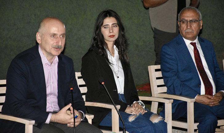 Bakan Karaismailoğlu, Kırşehir’de gençlerle bir araya geldi: G1