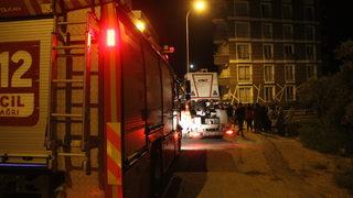 Hatay’da toprak kayması nedeniyle bir bina boşaltıldı