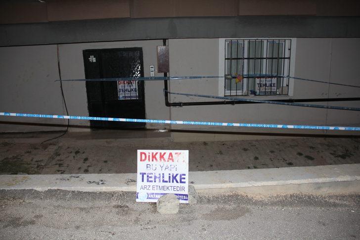 GÜNCELLEME - Hatay'da toprak kayması nedeniyle boşaltılan bina çevresine istinat duvarı yapımına başlandı G5