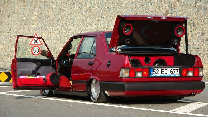 21 yaşındaki araca 130 bin TL harcadı! 'Bunun için günlerce sanayide yattım, fiyatı 250 bin TL' G3