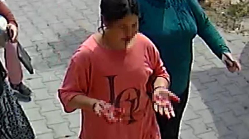 3 mısır almak istemişlerdi! Villaya giren &ccedil;ocukları tekme tokat d&ouml;v&uuml;p kan i&ccedil;inde bıraktı