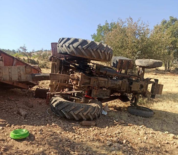 Adıyaman'da traktör devrildi, 1 kişi öldü, 8 kişi yaralandı G3