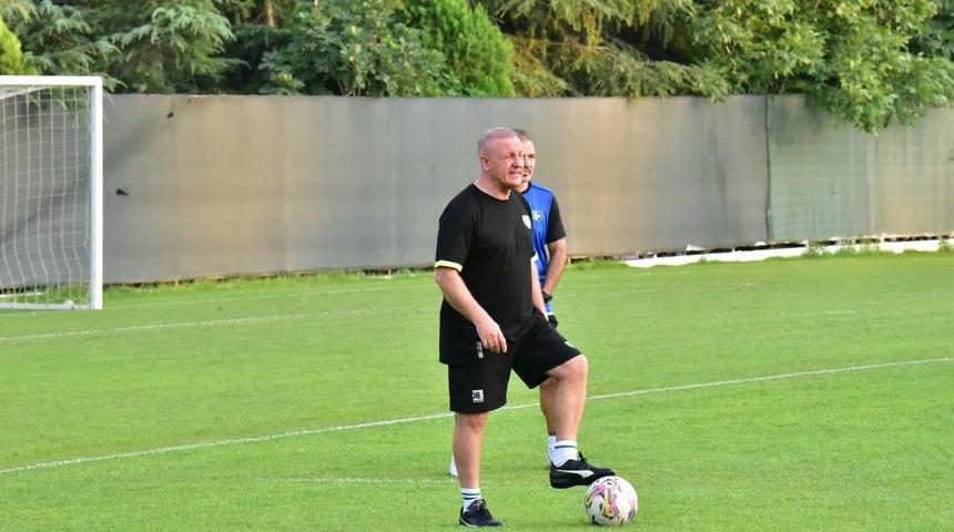 Denizlispor Teknik Direktörü Mesut Bakkal, "sabır ve zaman" istedi