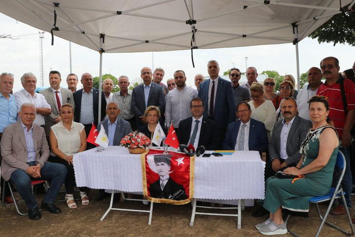 İYİ Parti heyeti Edirne'de dönüş yolundaki gurbetçilerle bir araya geldi G3