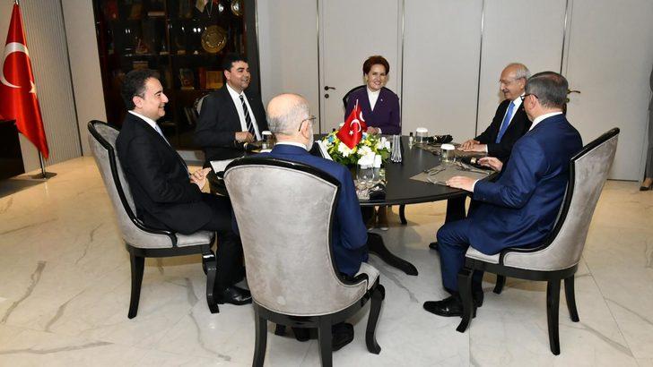 CHP - İYİ Parti gerilimi sürüyor! En yakınındaki isimden ezber bozan sözler: 'Eğer' diyerek açıkladı: 'Altılı masa dağılır' G4