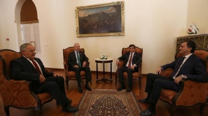 Başbakan Davutoğlu koalisyon açıklaması yapıyor