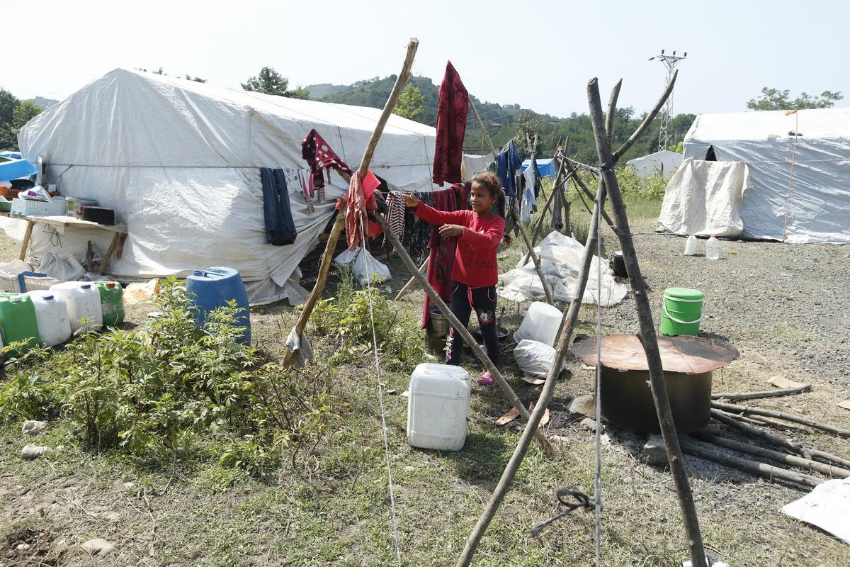 Samsun'da mevsimlik tarım iş&ccedil;ilerinin fındık hasadı mesaisi s&uuml;r&uuml;yor