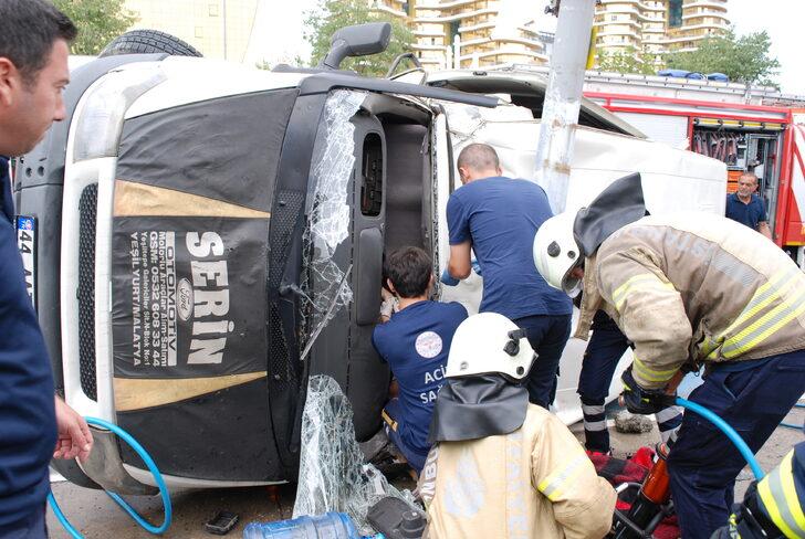 Kartal'da trafik kazasında 2 kişi yaralandı G3