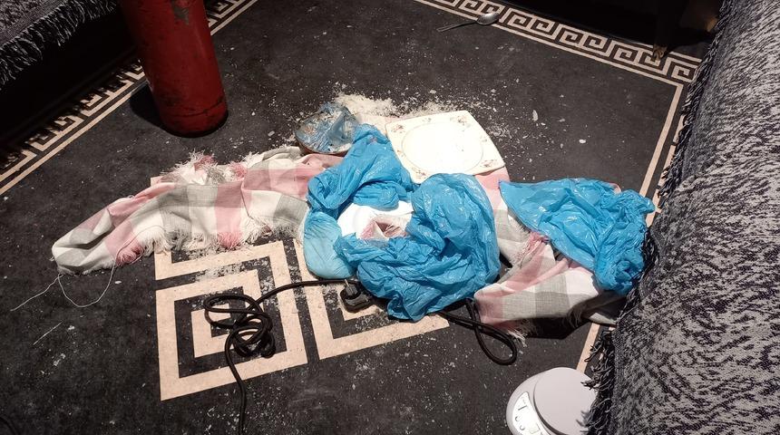 Manisa'da 3 kilogram metamfetamin ele geçirildi