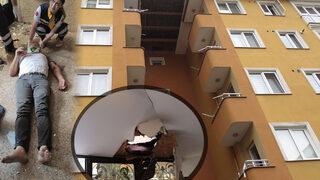 Kuşunu kurtarmak isterken az daha canından oluyordu! 'Ev başımıza yıkıldı zannettim'