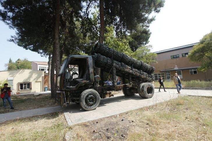 Plastik su şişeleri ve hurda kamyondan "mobil askeri füze rampası" çalışması yapıldı G3