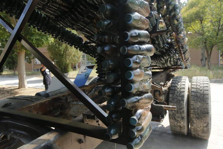 Plastik su şişeleri ve hurda kamyondan "mobil askeri füze rampası" çalışması yapıldı G4