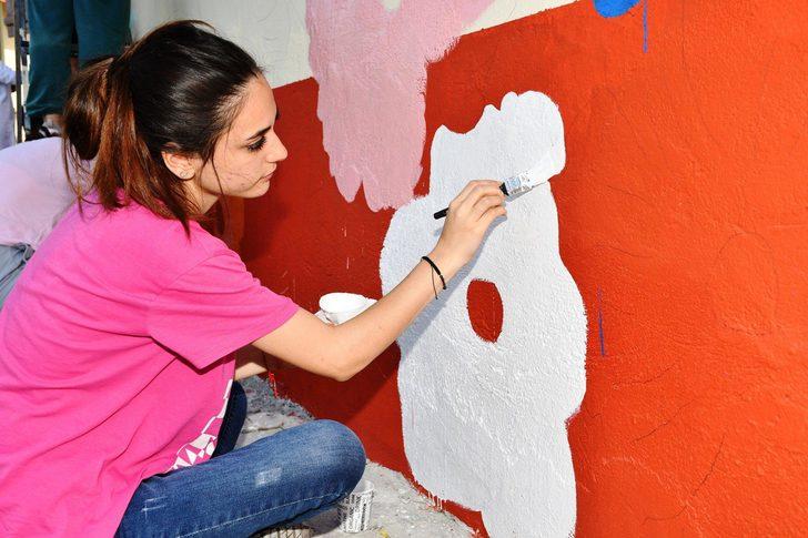 Karabük'te köy yaşam merkezi öğretmen ve öğrencilerinin eliyle güzelleşiyor G2