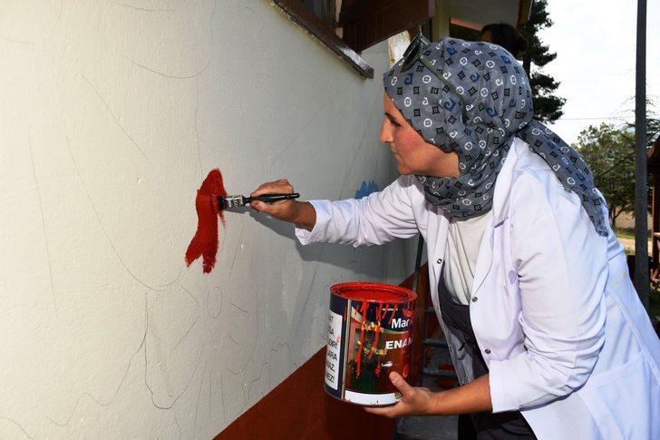 Karabük'te köy yaşam merkezi öğretmen ve öğrencilerinin eliyle güzelleşiyor G3