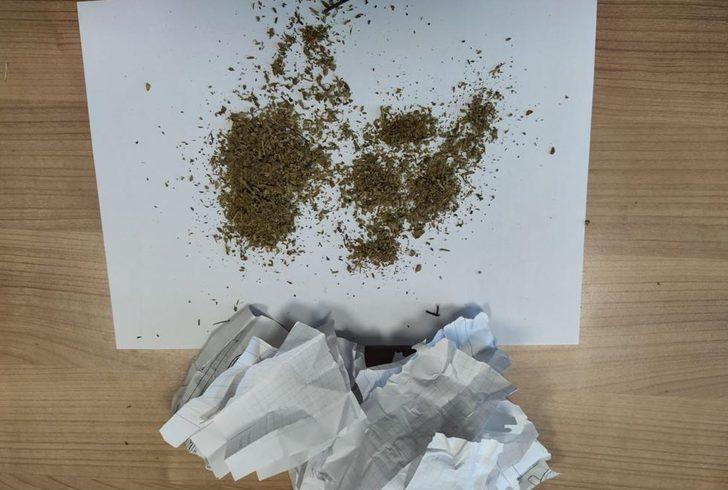 Van'da uyuşturucu satıcılarına yönelik operasyonlarda 24 şüpheli yakalandı G1