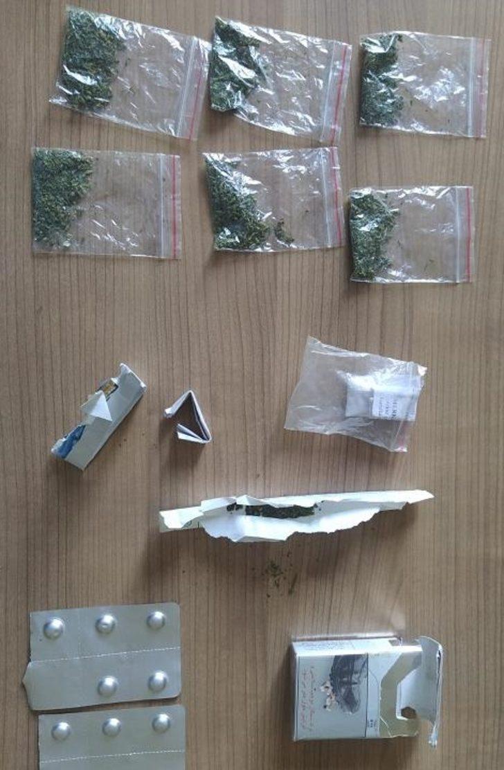 Van'da uyuşturucu satıcılarına yönelik operasyonlarda 24 şüpheli yakalandı G4