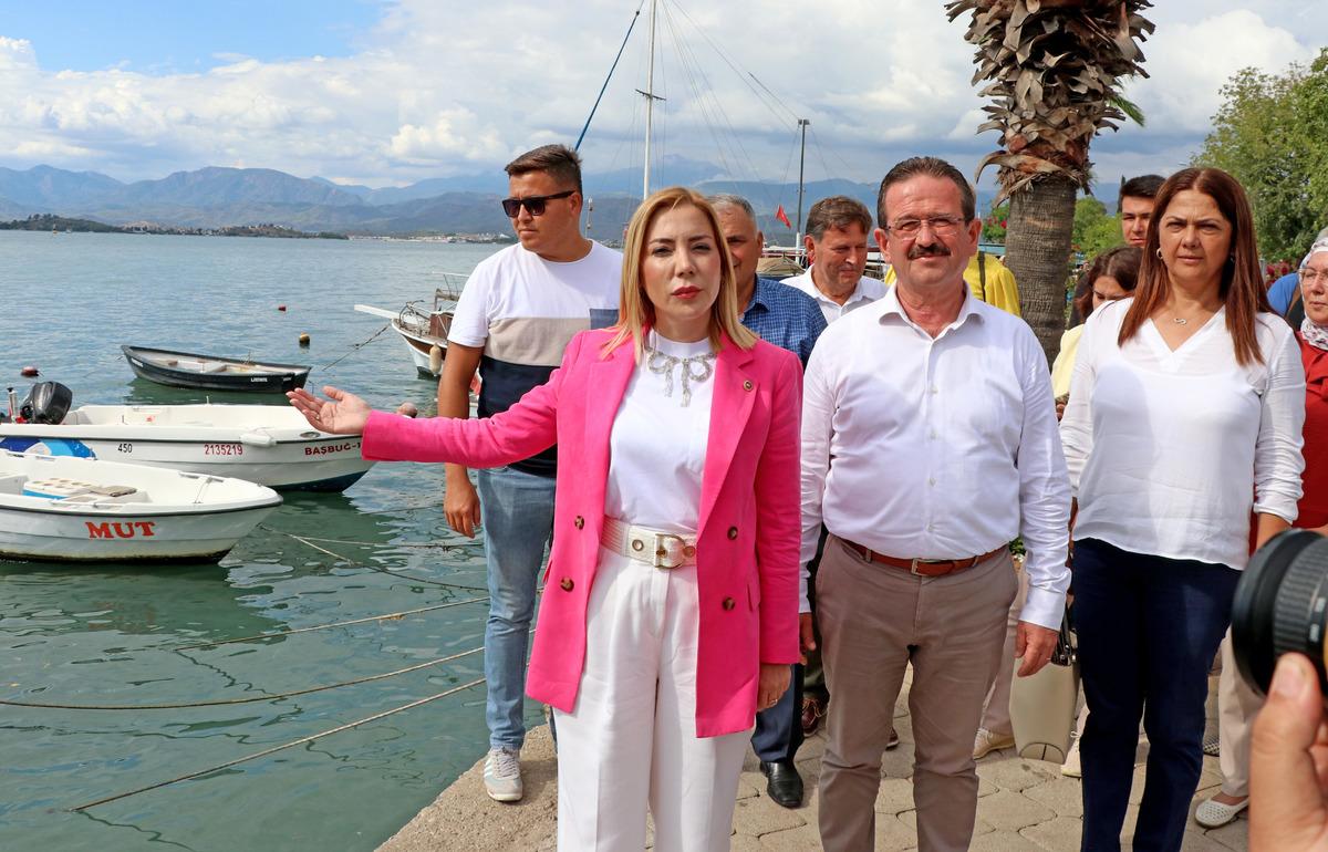 AK Partili G&ouml;kcan'dan Fethiye K&ouml;rfezi temizliği ve festival a&ccedil;ıklaması: