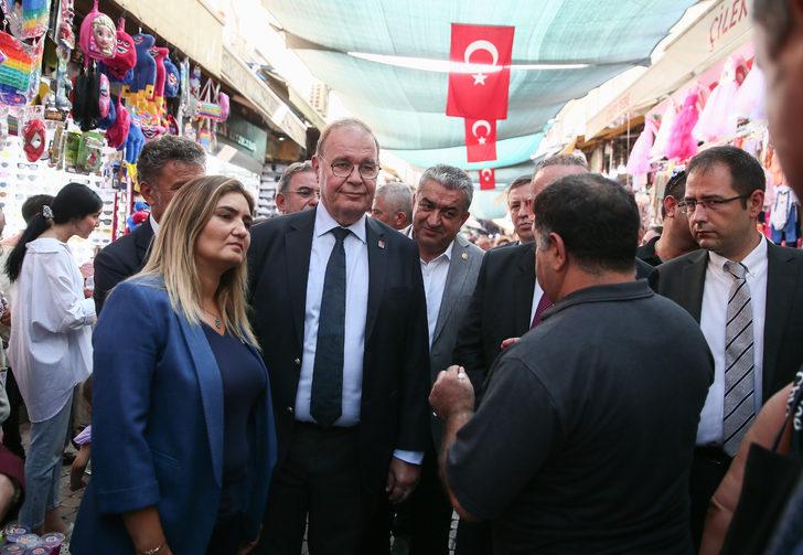 CHP Ekonomi Masası Heyeti İzmir'de Tarihi Kemeraltı Çarşısı esnafını ziyaret etti G2
