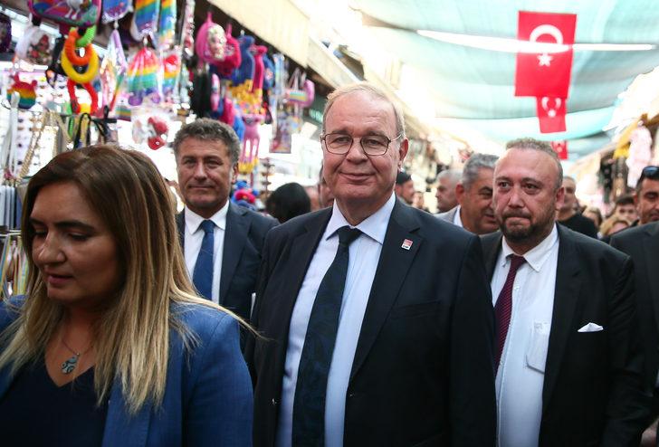 CHP Ekonomi Masası Heyeti İzmir'de Tarihi Kemeraltı Çarşısı esnafını ziyaret etti G3