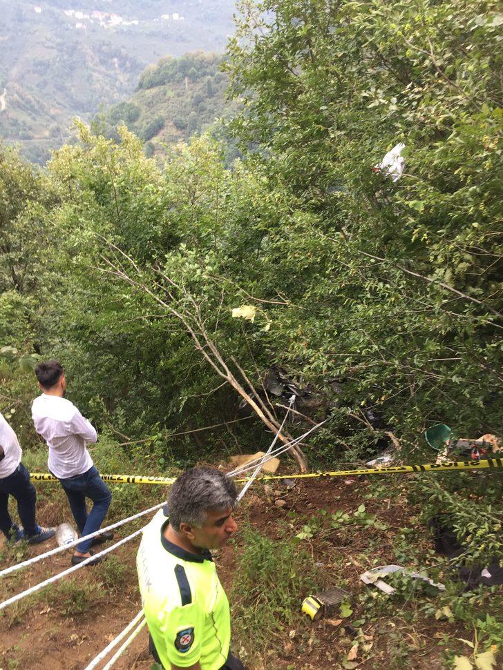 Giresun'da kamyonetin uçuruma devrildiği kazada 2 kişi öldü G2