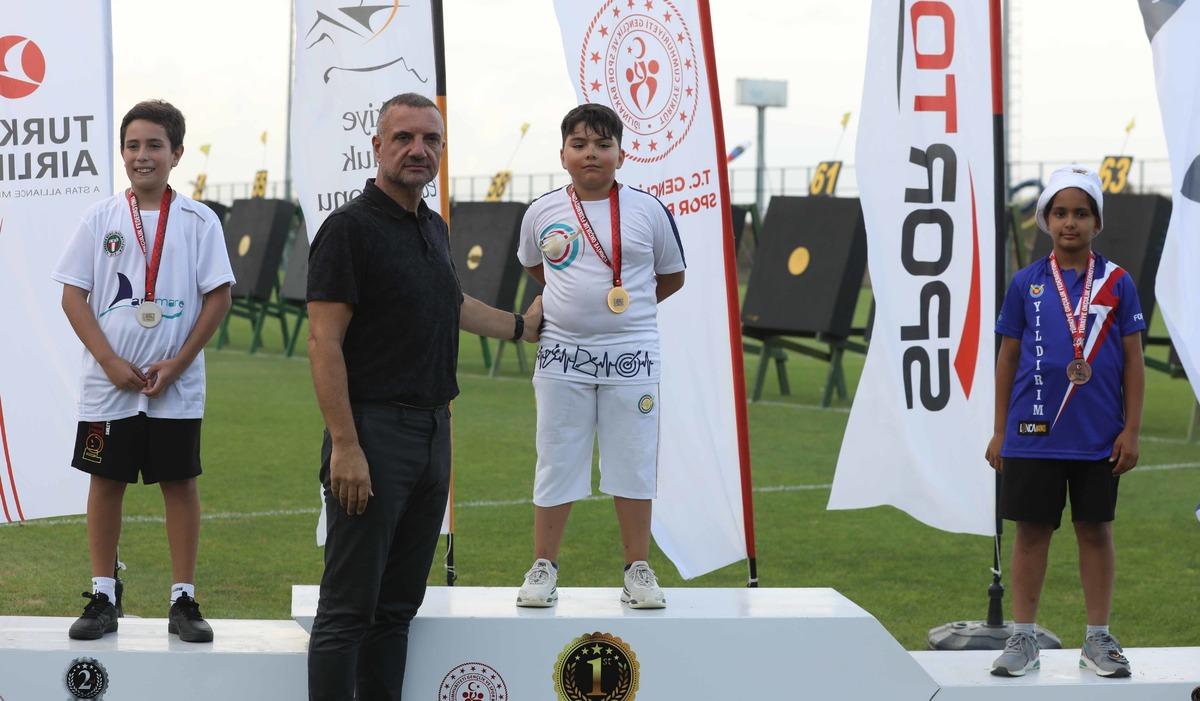 Zafer Haftası Minikler Ok&ccedil;uluk T&uuml;rkiye Şampiyonası, Samsun'da başladı