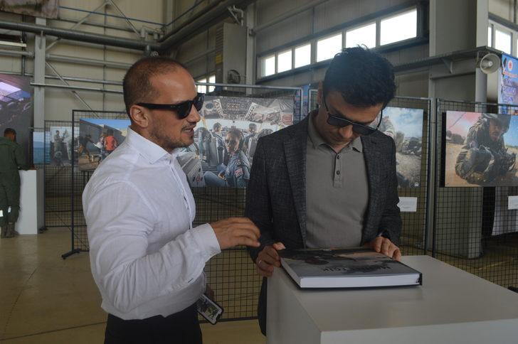 AA Genel Müdür Yardımcısı Peru, "Zaferin Askerleri Mehmetçik Sergisi"ni gezdi G2