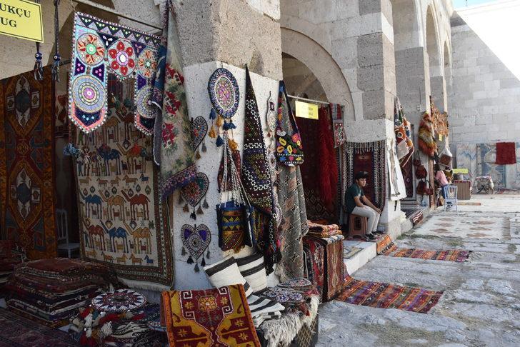 Aksaray'da 3. Uluslararası İpek Yolu Sultanhanı Halı, Tekstil, Kültür ve Turizm Festivali başladı G2