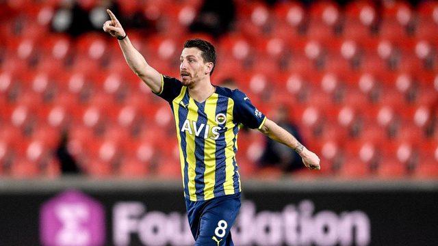 t25_fenerbahcede-mert-hakan-y-309