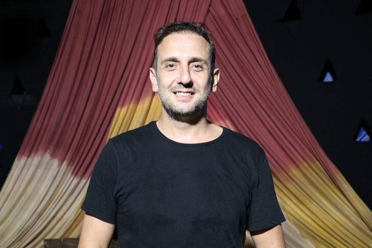 Edirne'de "kamyon üzerinde oynanan" tiyatro oyunu çocuk izleyicilerin ilgisini çekti G5