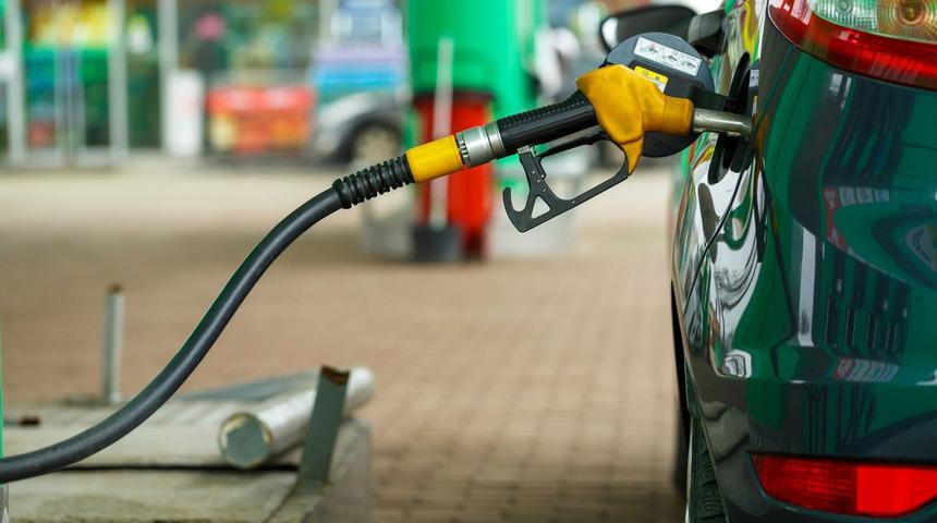 MOTORİNE ZAM! 26 Ağustos 2022 motorin fiyatı ne kadar, zam sonrası kaç TL? Benzin litre fiyatı ne kadar? 26 Ağustos 2022 benzin ve motorin fiyatları! 
