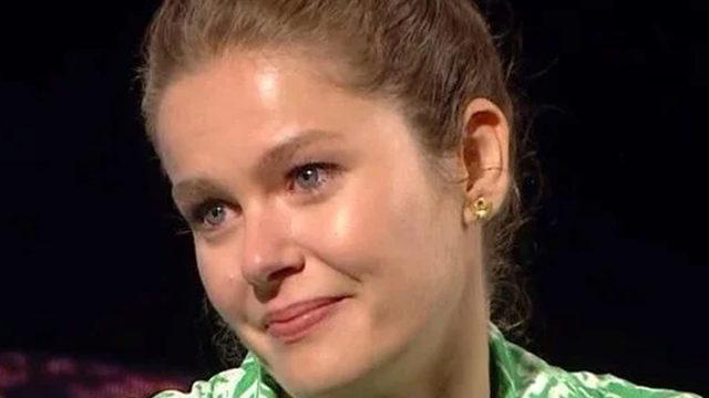 Camdaki Kız'ın yıldızı Burcu Biricik ilk kez Ahmet Mümtaz Taylan'a anlattı! Babamla tanışmıyorum