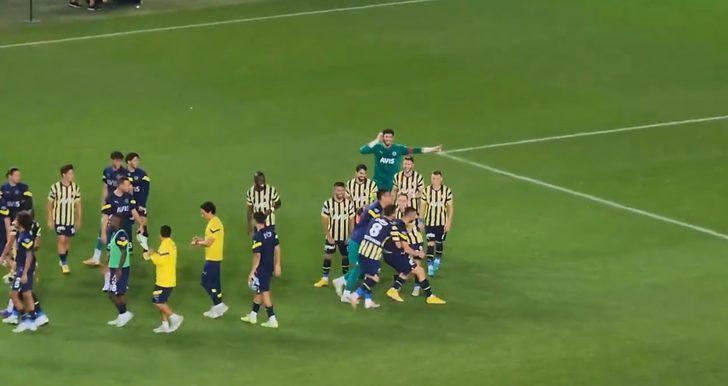 Fenerbahçe'de maç sonunda ilginç görüntü! Serdar Dursun'un o hali şaşırttı G3