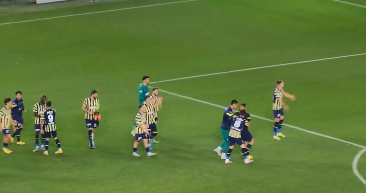 Fenerbahçe'de maç sonunda ilginç görüntü! Serdar Dursun'un o hali şaşırttı G5